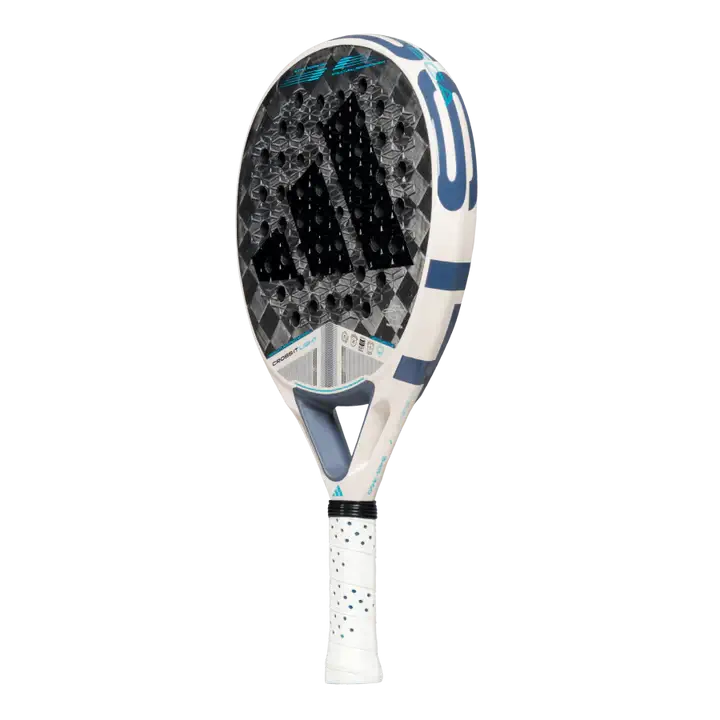 A image of the adidas cross it light 3.4 padel racket by Marta Ortega with a view from the left.
