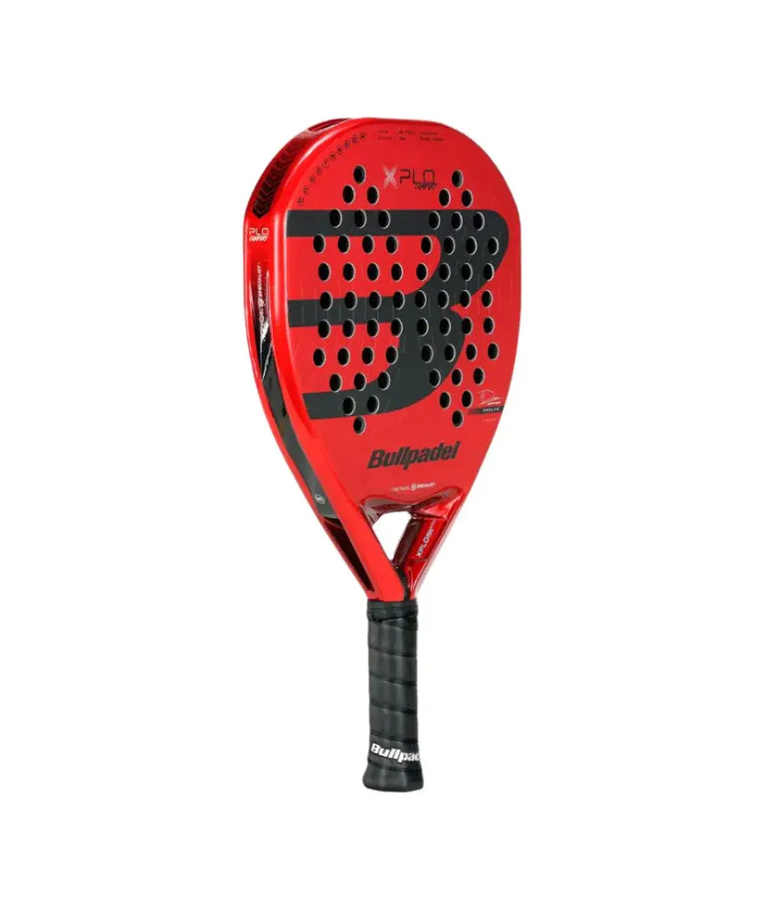 A image of bullpadel padel racket xplo comfort 2025 from the view of the left angle of the racket.
