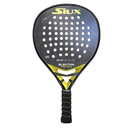 The SIUX Padel Racket Electra Pro ST3 2024, endorsed by Franco Stupa, features a striking black and yellow design. The brand Siux is prominently displayed on the racket, which boasts an ergonomic handle with matching grip tape.