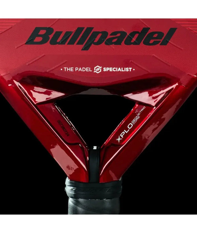 A image of bullpadel padel racket xplo comfort 2025 with a view of the heart of the racket. 